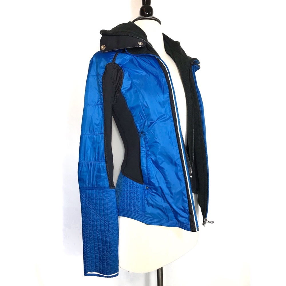 Lululemon Run Bundle Up Hooded Jacket Size 4 - image 4